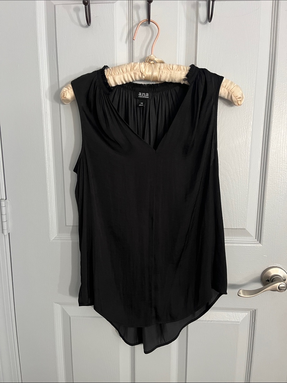 a.n.a Black V-Neck Sleeveless Tank